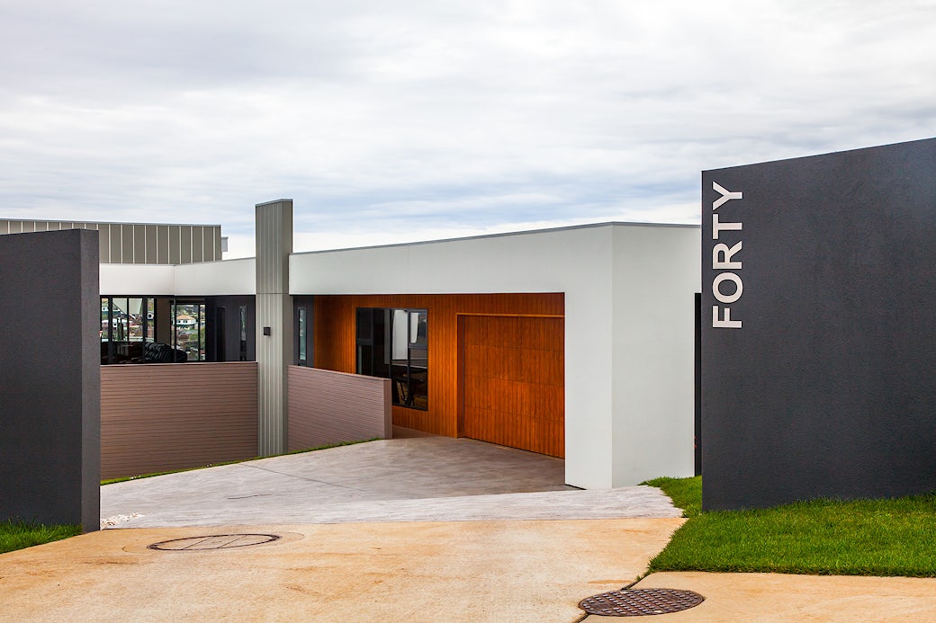 Burnie House HD001